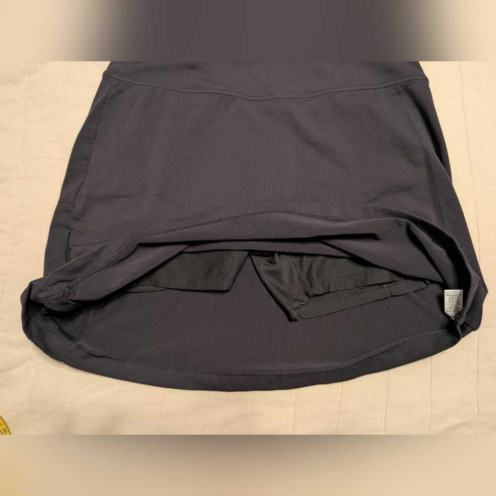 SALE -- Athleta Black Skirt, Women's Size Medium - Picture 5 of 8